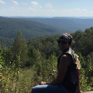 Meet your Posher, Joyce